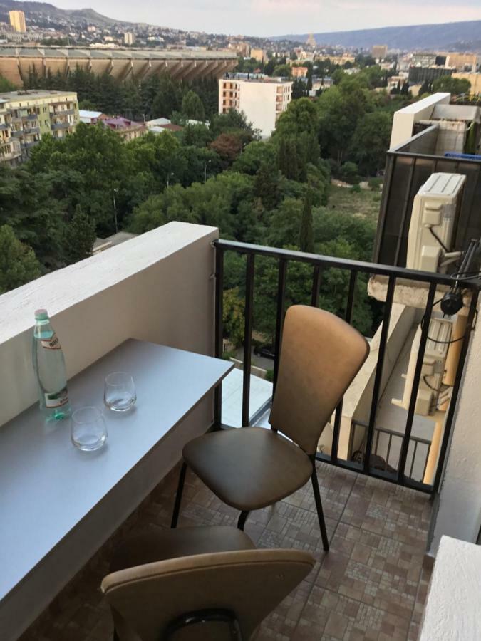 Welcome Генацвале))) Tiflis Exterior foto